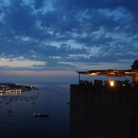 Il Monastero イスキア島