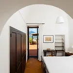 Il Monastero מלון איסקיה