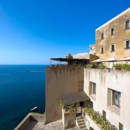 Il Monastero Ischia
